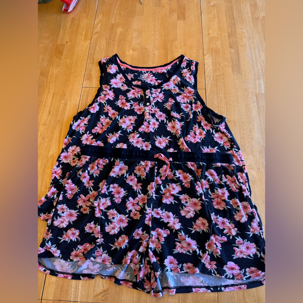 CuddlDuds Floral Black and Pink Jammy Set